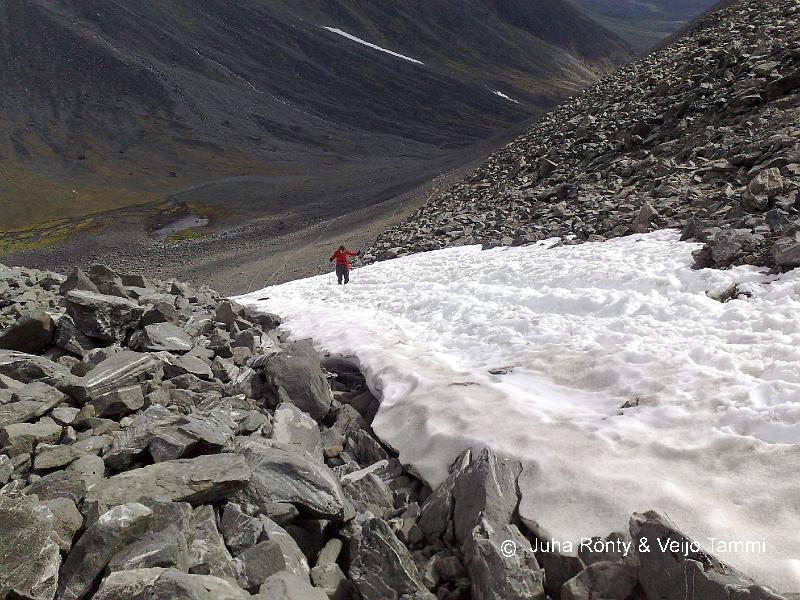 05082008169.jpg - Lunta pitkin on helpompi nousta Kitteldalenista Vierramvarrille.