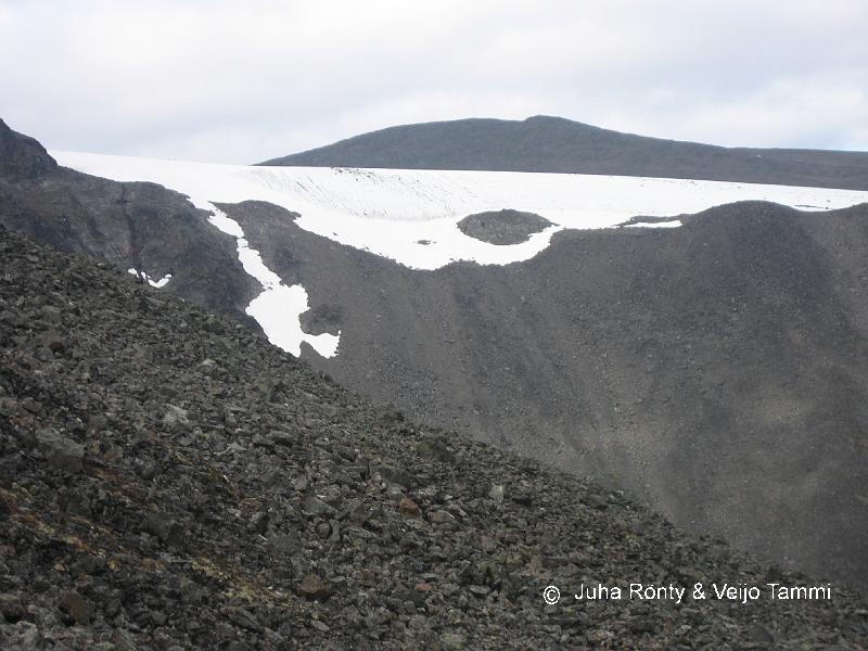 IMG_1935.JPG - Björlingin jäätikkö kuvattuna Vierramvarrin alaosasta.