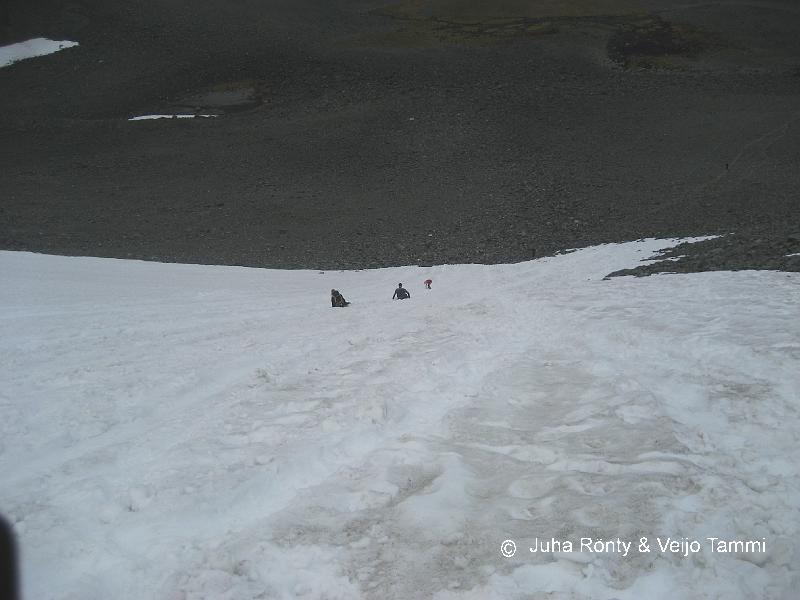 IMG_1938.JPG - Hurjapäät laskivat lunta alas Kitteldaleniin.