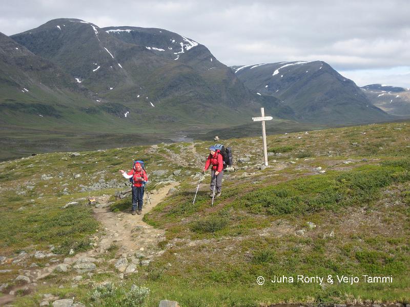 IMG_1844.JPG - Suunnan hakemista meditations platsin vieressä.