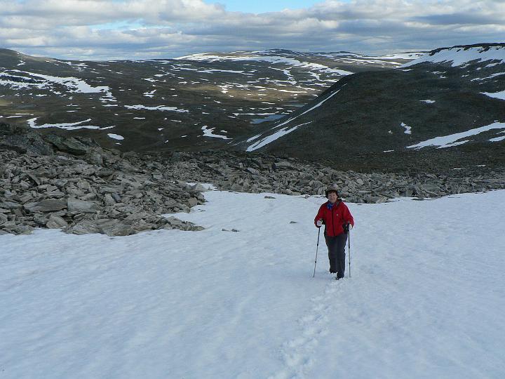 P1030166.JPG - Ylös menossa Urtasvaaran ja Skihpavaggin välisestä solasta.